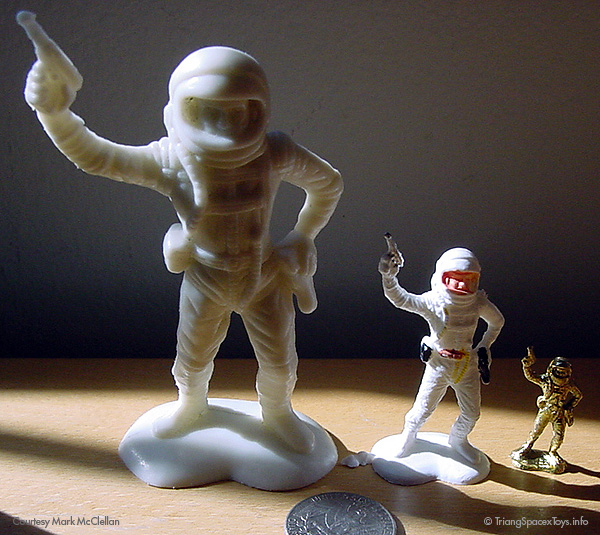 LP figures in three sizes